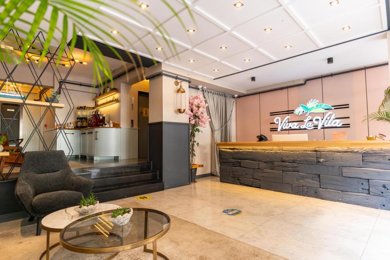 Viva La Vita Hotel İzmir Buitenkant foto