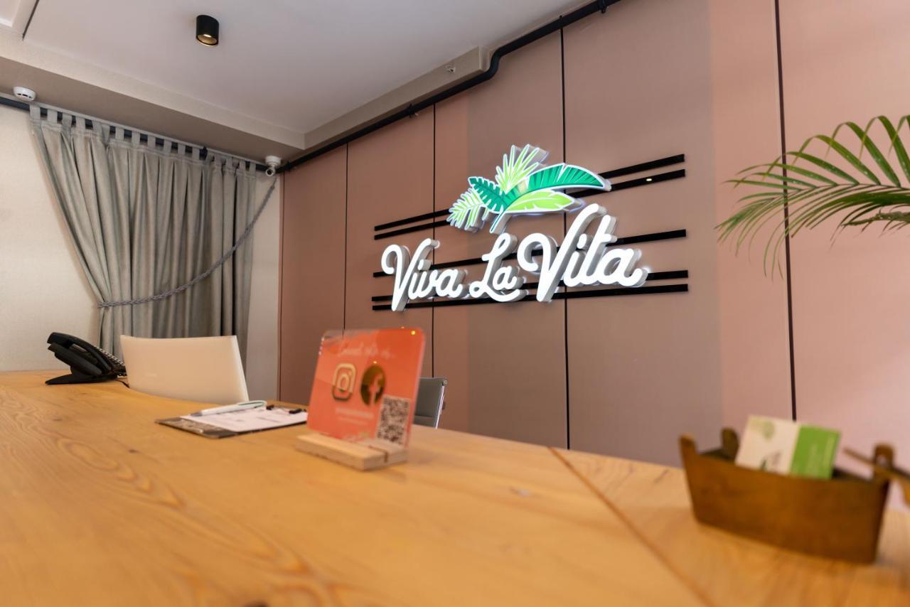 Viva La Vita Hotel İzmir Buitenkant foto