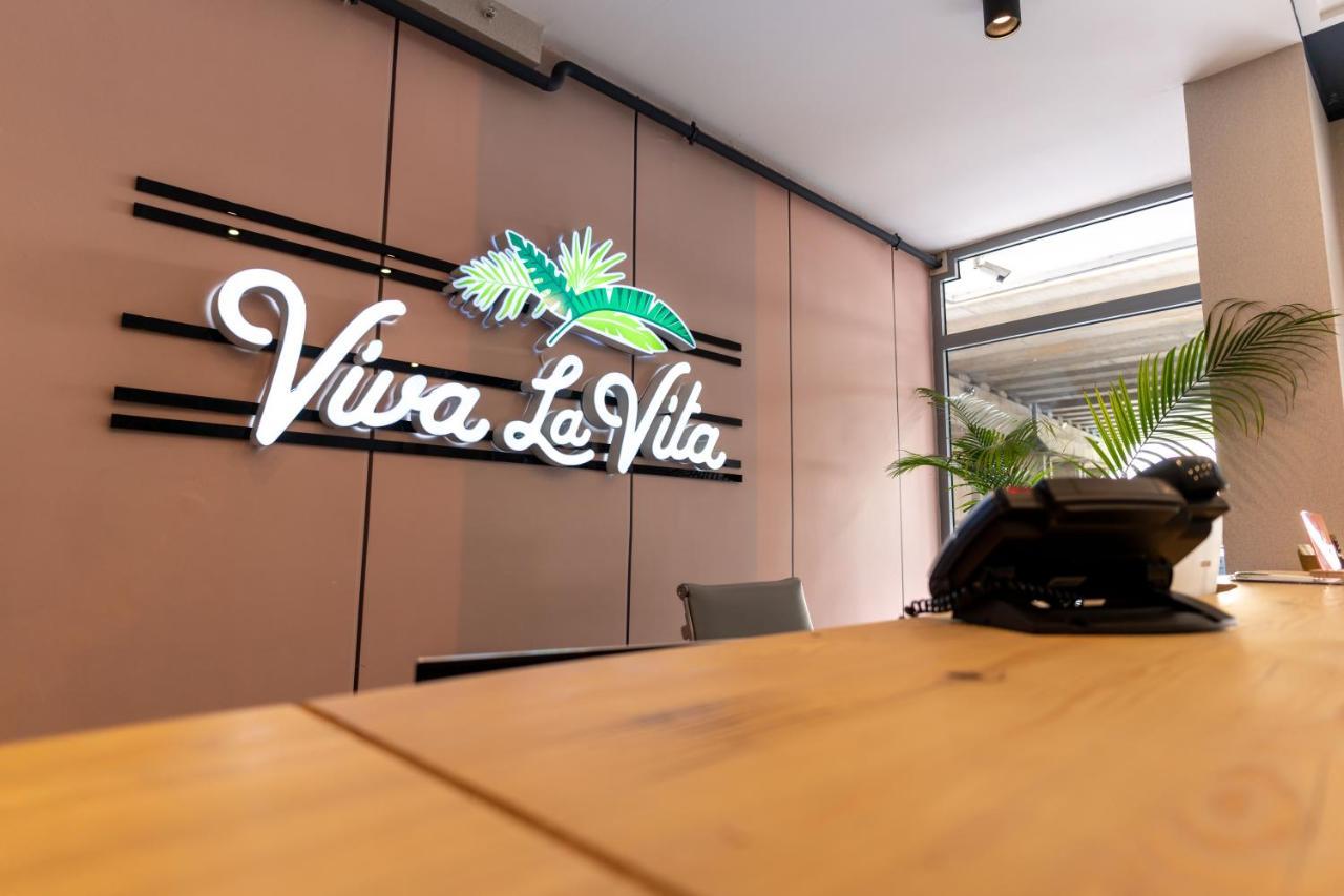 Viva La Vita Hotel İzmir Buitenkant foto